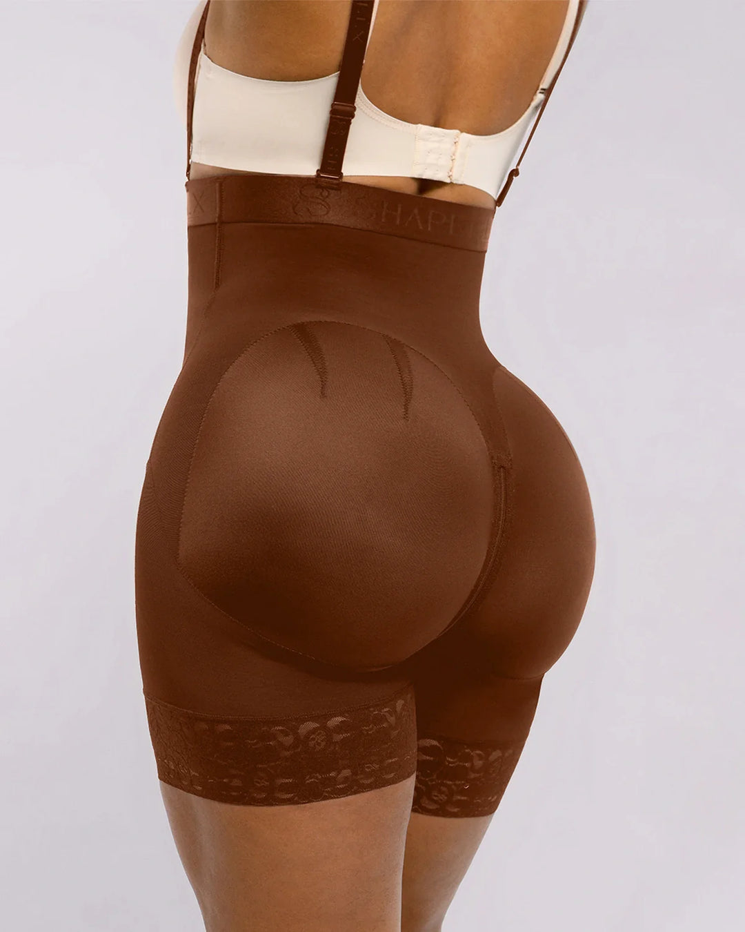 Pantalón corto moldeador | Control firme y curvas definidas