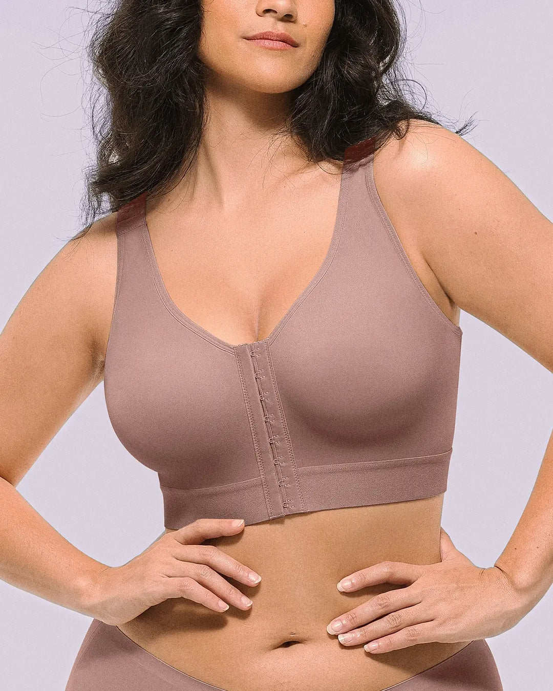 Sujetador sin aros con soporte de espalda y copas dobles