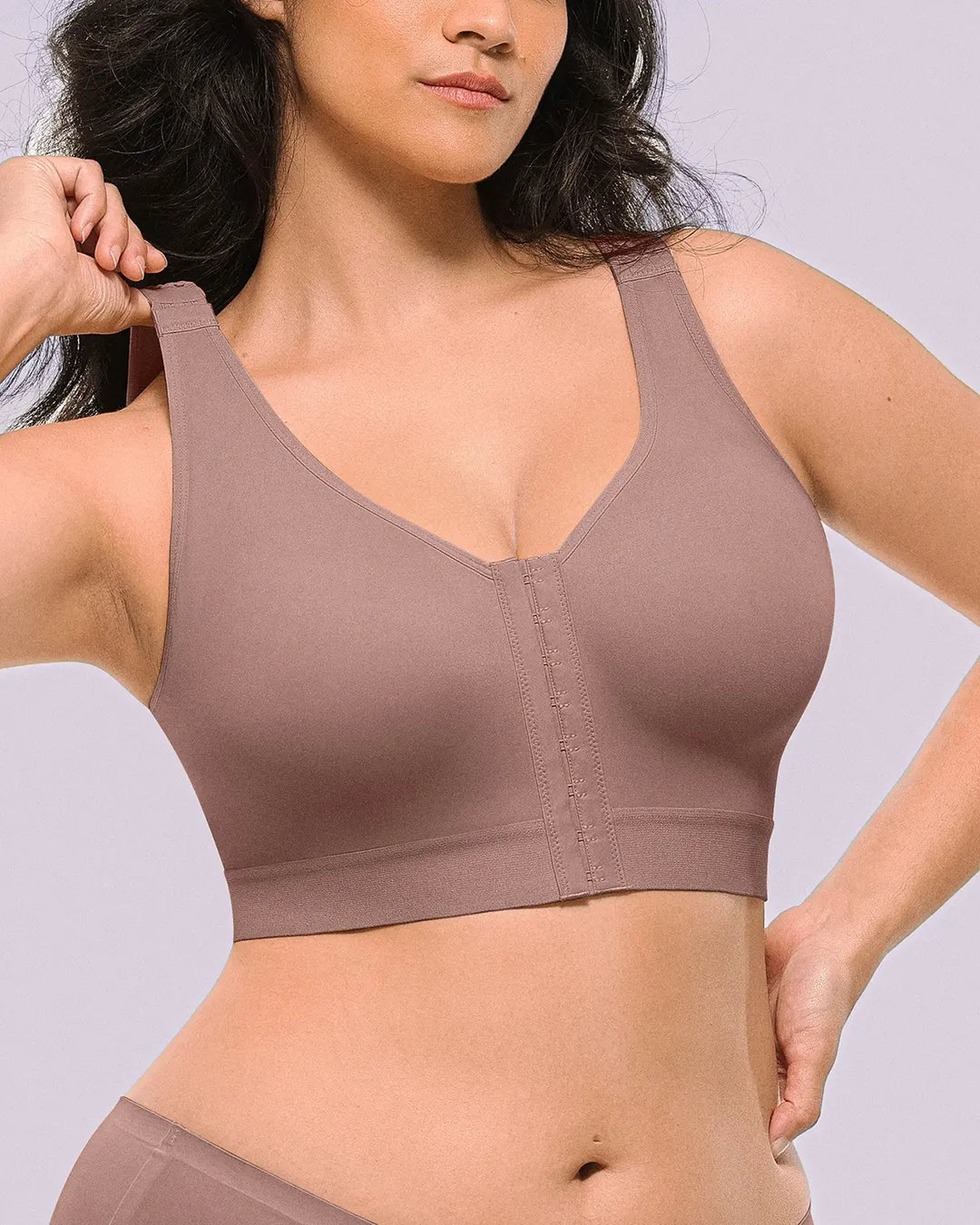 Sujetador sin aros con soporte de espalda y copas dobles