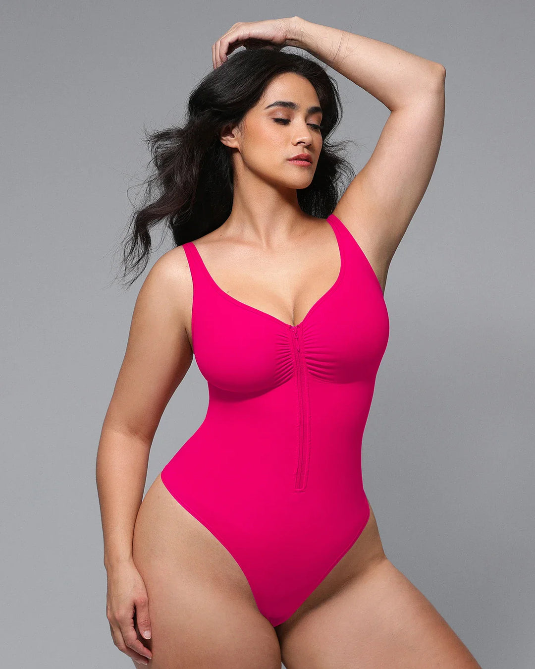 Body moldeador con cremallera frontal y corte tanga