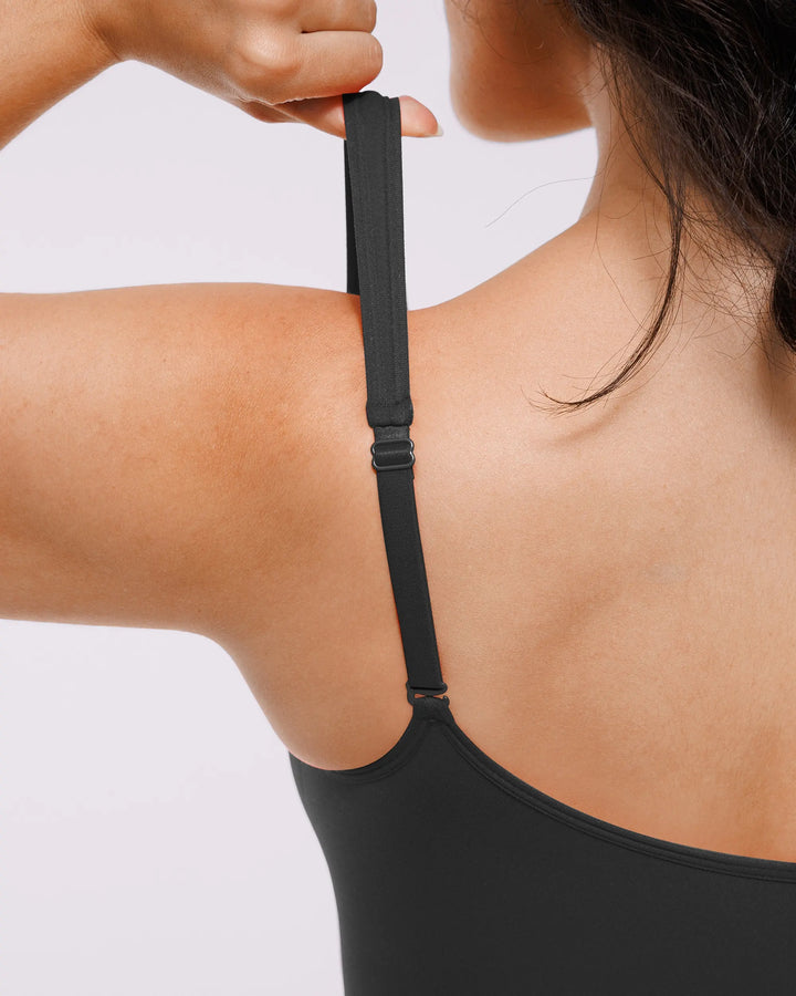 Body moldeador con cremallera frontal y corte tanga